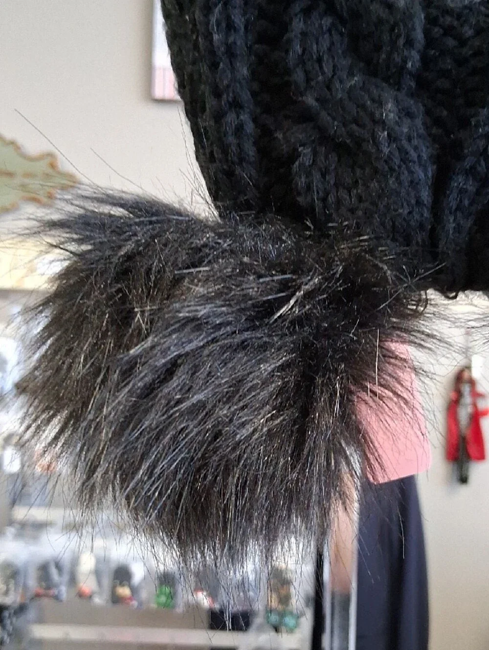 Reins Consignment and Thift store soft black